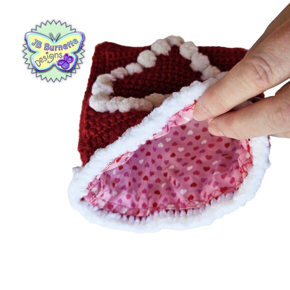 Crochet Heart Bag, Drawstring Pouch with Beaded Accents, Wristlet with 3D Hearts - Picture 3 of 9